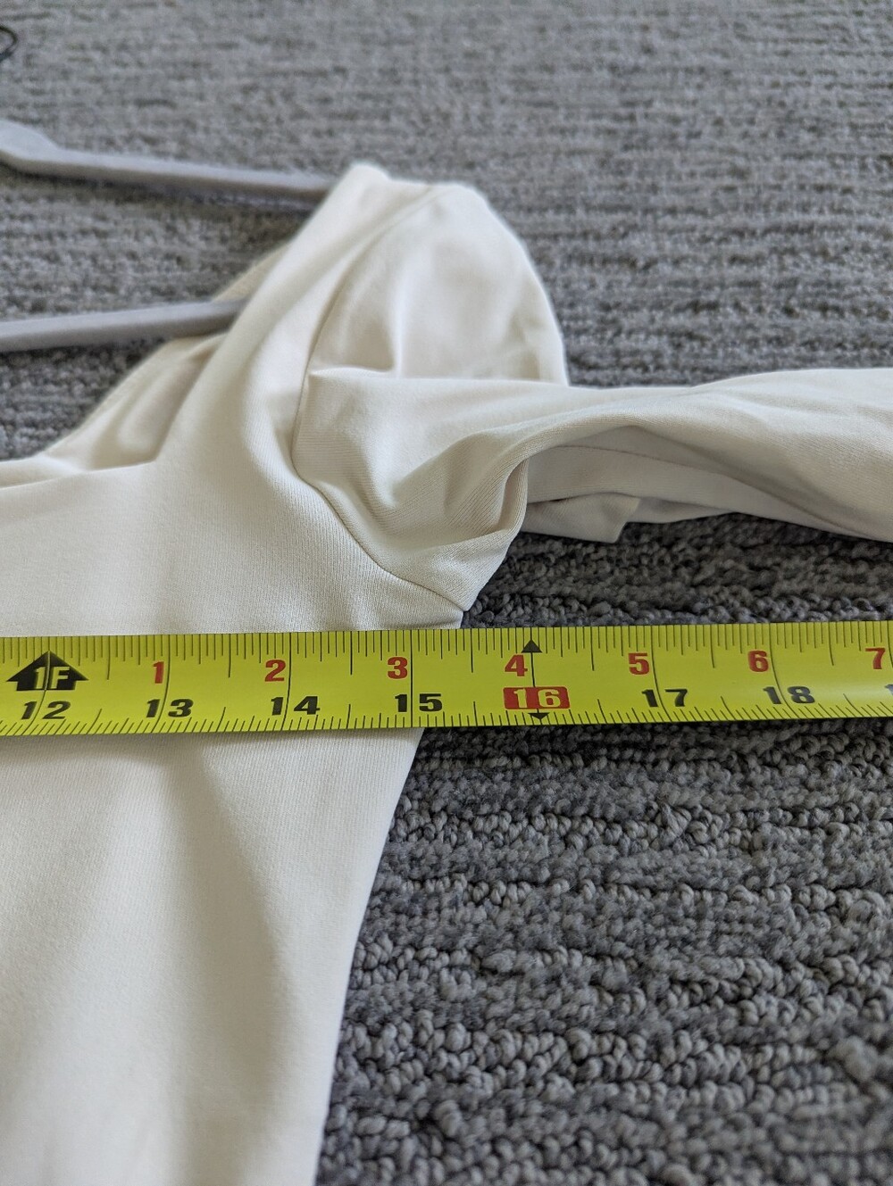 Aritzia Babaton Contour Squareneck Longsleeve Bodysuit Thong-Cut - Picture 7 of 10